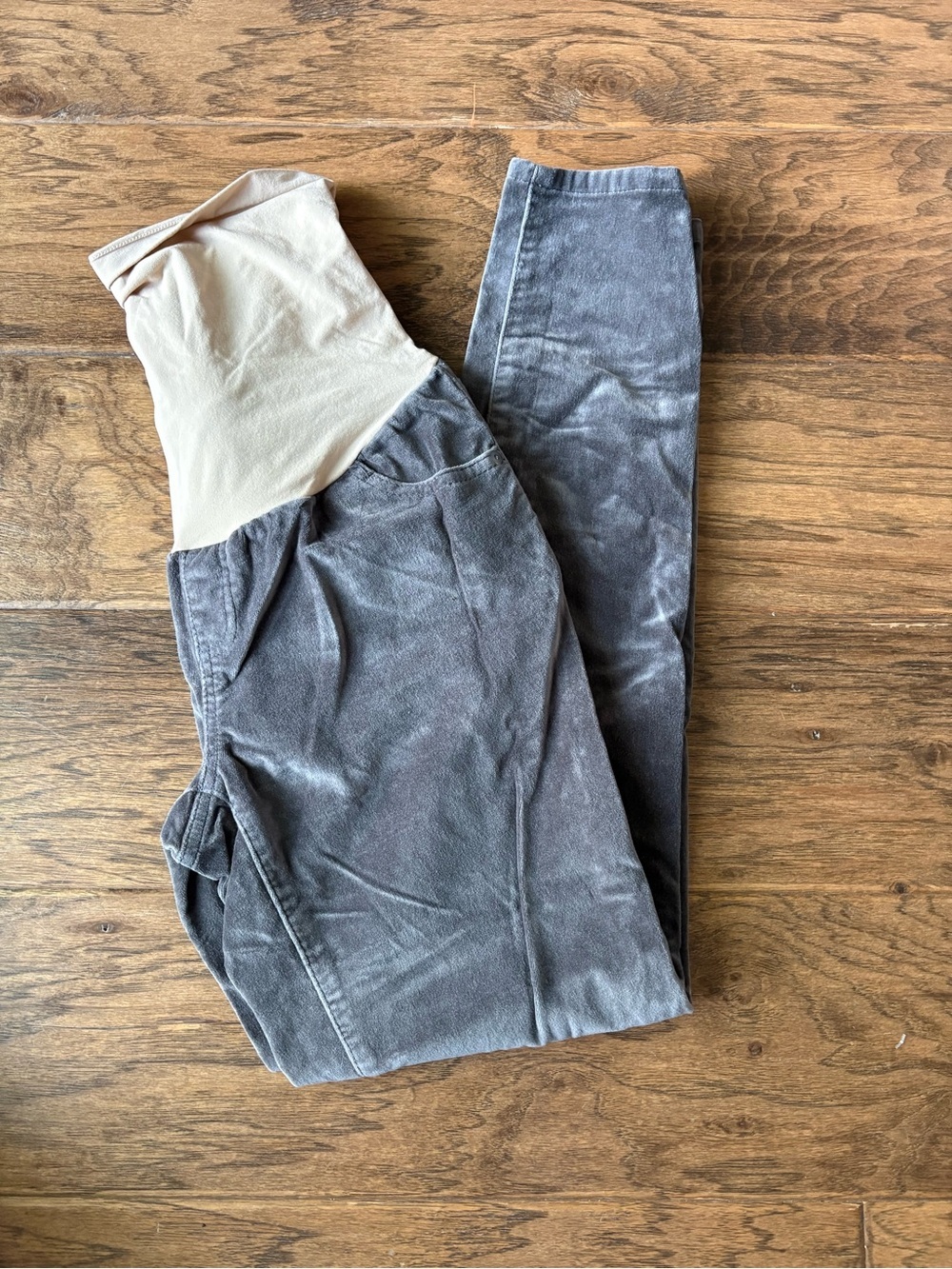 A Pea in the Pod Gray Corduroy Maternity Skinny Pants with Cream Waistband